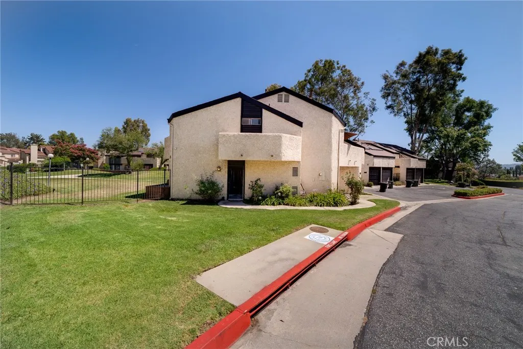 West Covina, California 91792, United States, 2 Bedrooms Bedrooms, ,3 BathroomsBathrooms,Residential,Active,187237