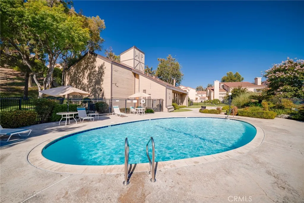 West Covina, California 91792, United States, 2 Bedrooms Bedrooms, ,3 BathroomsBathrooms,Residential,Active,187237