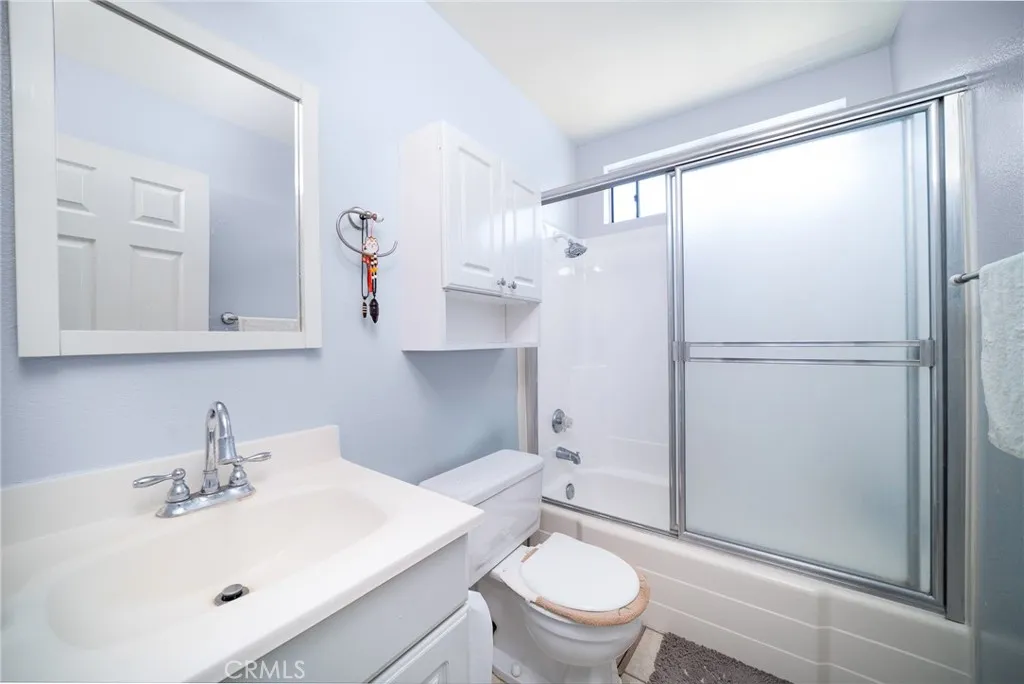 West Covina, California 91792, United States, 2 Bedrooms Bedrooms, ,3 BathroomsBathrooms,Residential,Active,187237