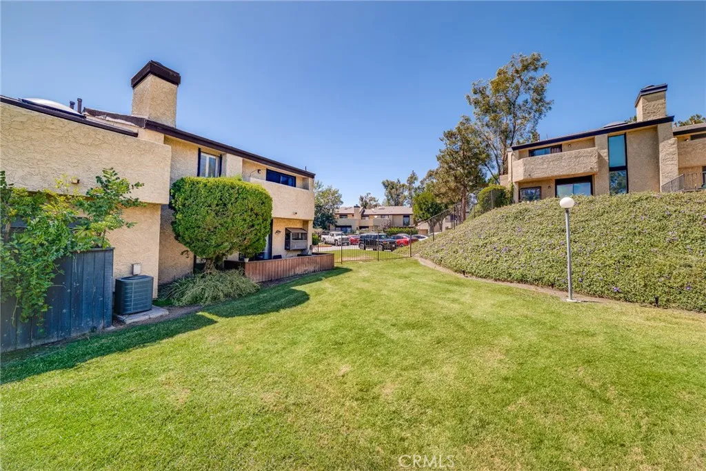 West Covina, California 91792, United States, 2 Bedrooms Bedrooms, ,3 BathroomsBathrooms,Residential,Active,187237