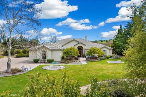 Photo of 1990 Calle Los Charros, Templeton, CA 93465 (MLS # NS26047685)