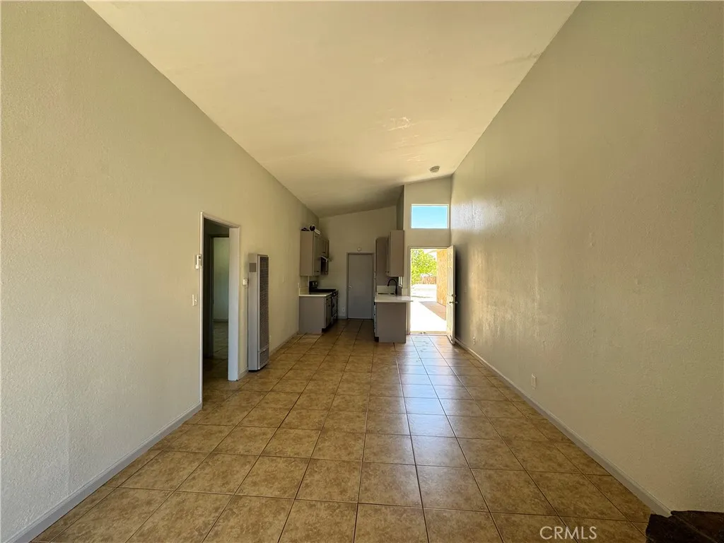 Hesperia, California 92345, United States, 2 Bedrooms Bedrooms, ,1 BathroomBathrooms,Residential,Active,163250