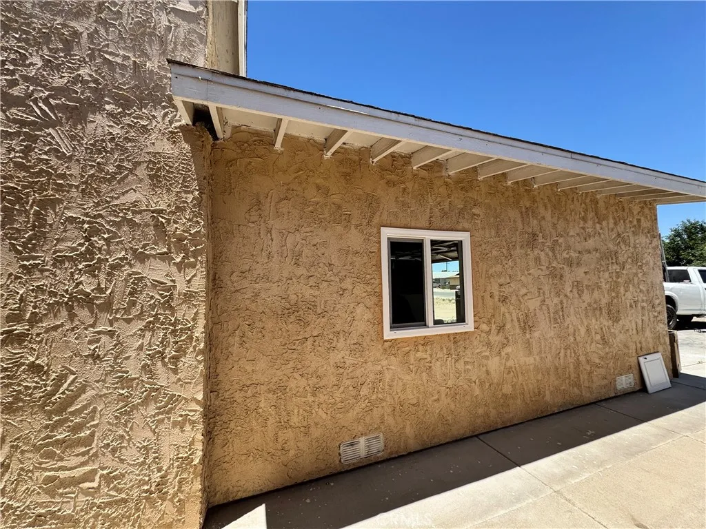 Hesperia, California 92345, United States, 2 Bedrooms Bedrooms, ,1 BathroomBathrooms,Residential,Active,163250