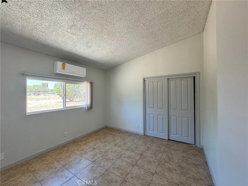 Hesperia, California 92345, United States, 2 Bedrooms Bedrooms, ,1 BathroomBathrooms,Residential,Active,163250