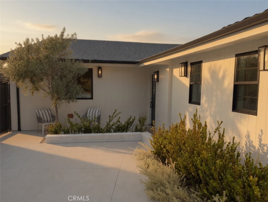 13817 Valley Vista Blvd