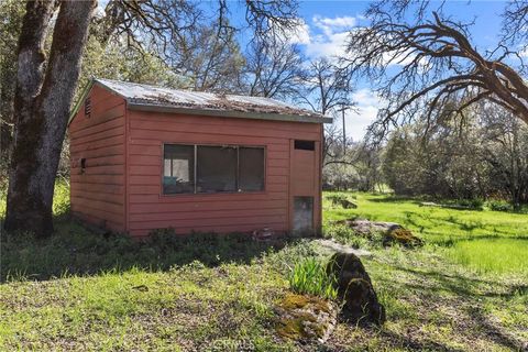 Tiny photo for 25 Oregon City Trail, Oroville, CA 95965 (MLS # PA26035223)