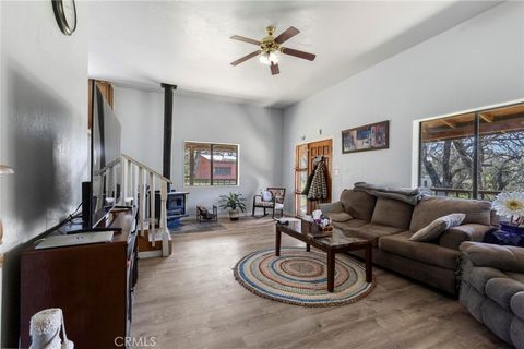 Tiny photo for 25 Oregon City Trail, Oroville, CA 95965 (MLS # PA26035223)