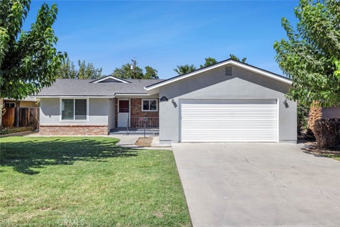 Photo of 212 Harvard Avenue, Coalinga, CA 93210 (MLS # FR26201012)