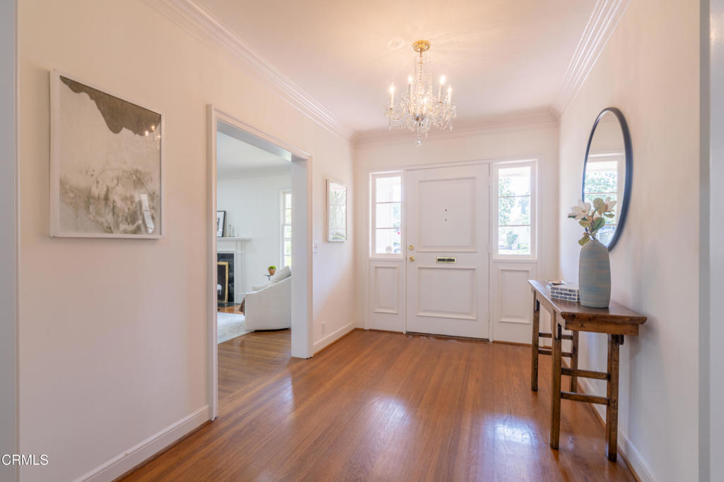 Properties 4 653 Chaucer Road