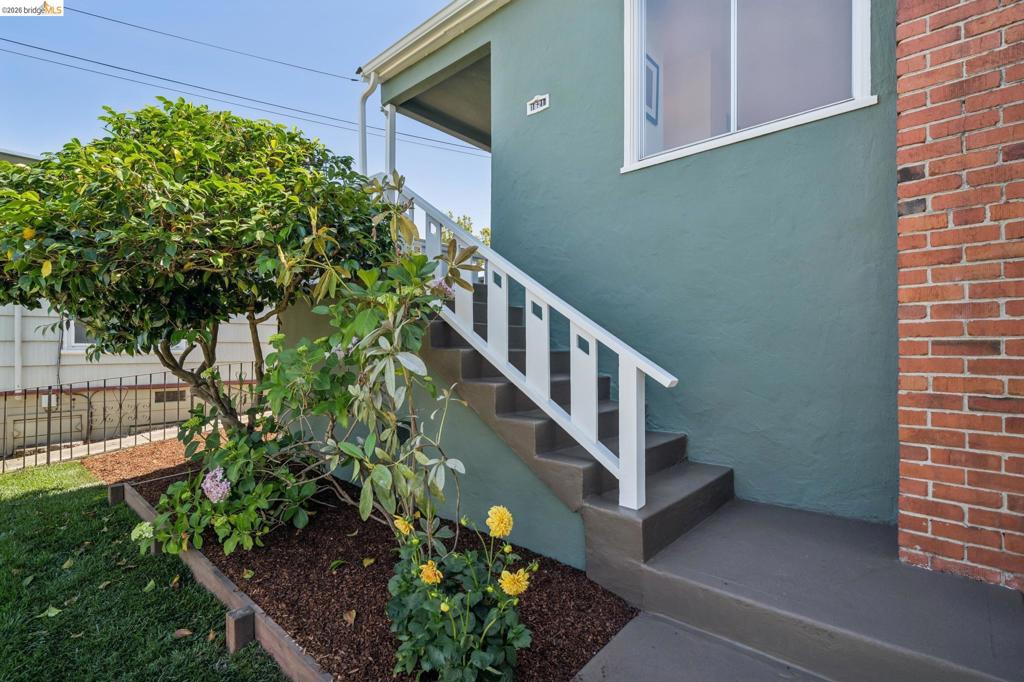1621 Mendocino St
