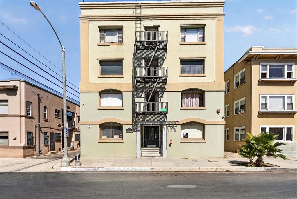 323 W 4Th Street 211