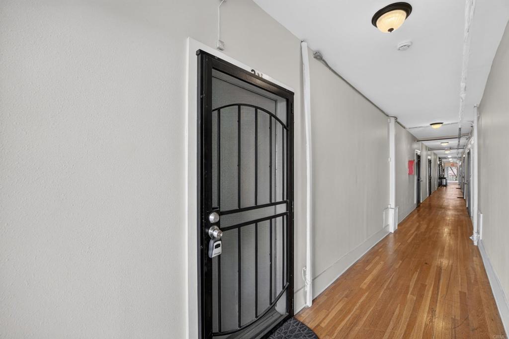 323 W 4Th Street 211