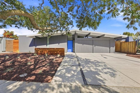 Photo of 1781 Comstock Lane, San Jose, CA 95124 (MLS # ML82062776)