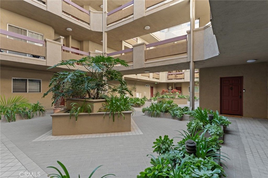 Photo of 4301 Fulton Avenue #205, Sherman Oaks, CA 91423 (MLS # SR26050792)