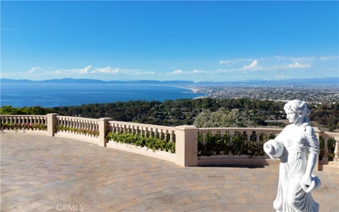 Photo of 710 Via La Cuesta, Palos Verdes Estates, CA 90274 (MLS # PV26199983)
