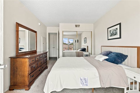 Tiny photo for 630 Janetwood DR, Oxnard, CA 93030 (MLS # SR26165608)