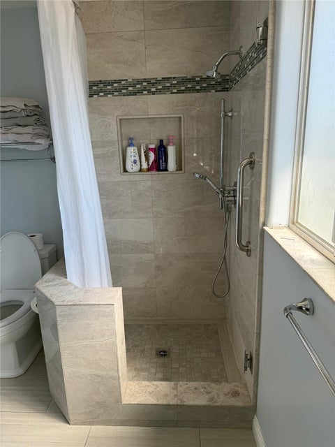 Tiny photo for 630 Janetwood DR, Oxnard, CA 93030 (MLS # SR26165608)