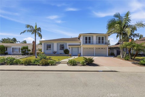Photo of 630 Janetwood DR, Oxnard, CA 93030 (MLS # SR26165608)