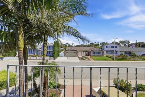 Tiny photo for 630 Janetwood DR, Oxnard, CA 93030 (MLS # SR26165608)