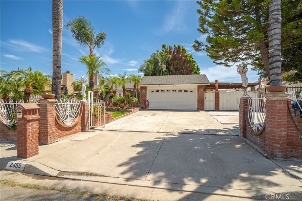 2455 Saint Elmo Drive