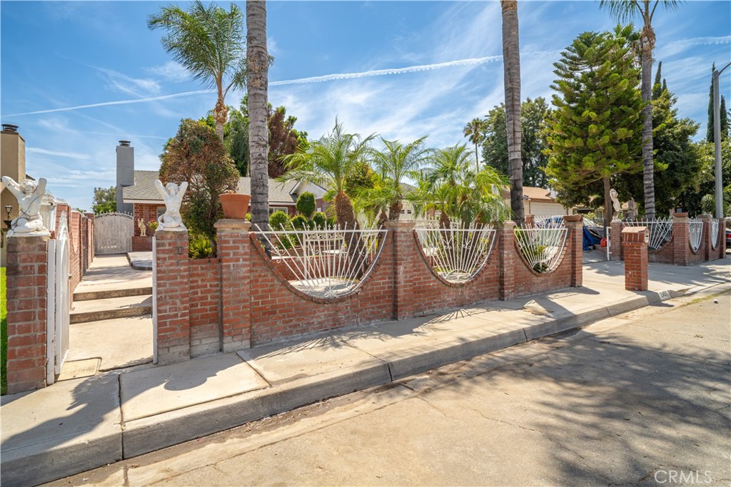 2455 Saint Elmo Drive