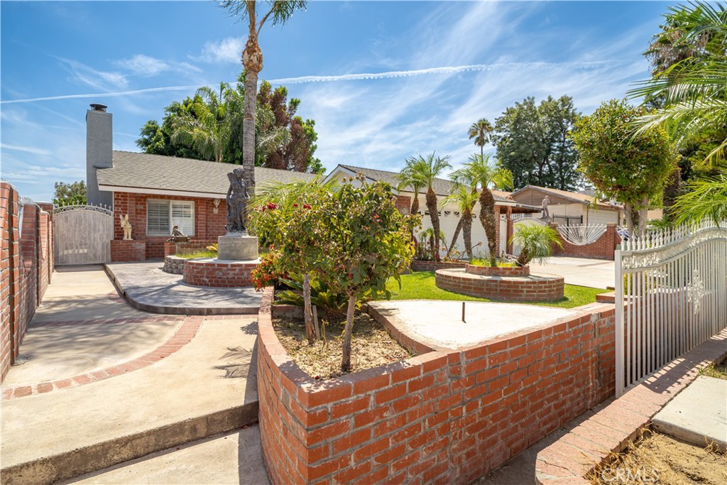 2455 Saint Elmo Drive