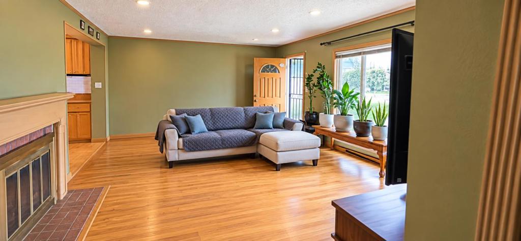 731 Thornhill Drive