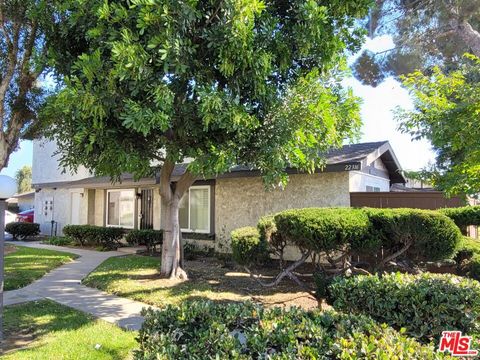 Photo of 22316 S Vermont Avenue #5, Torrance, CA 90502 (MLS # 26642795)