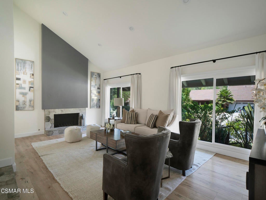 2920 Salmon River Circle