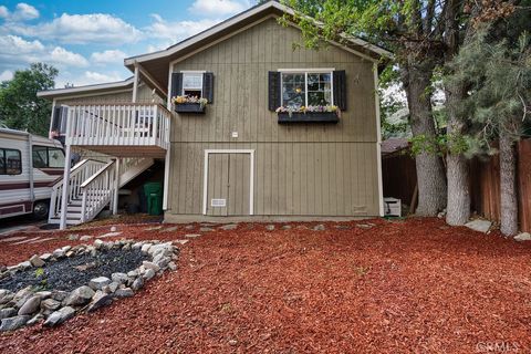 Photo of 3804 Encino Trail, Frazier Park, CA 93225 (MLS # SR26082769)