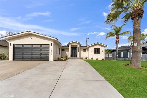 13449 Stagg Street Panorama City CA 91402