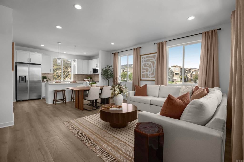 7504 Expedition Way