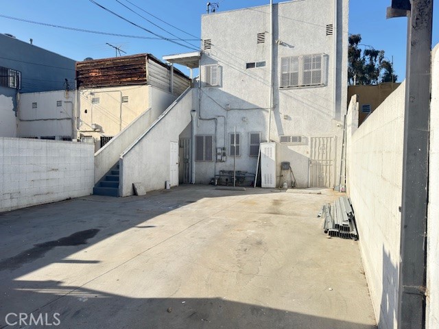 3413 W Beverly Boulevard