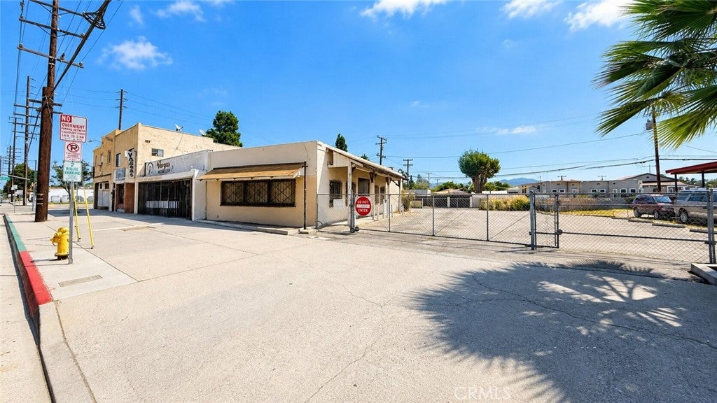 4612 Durfee