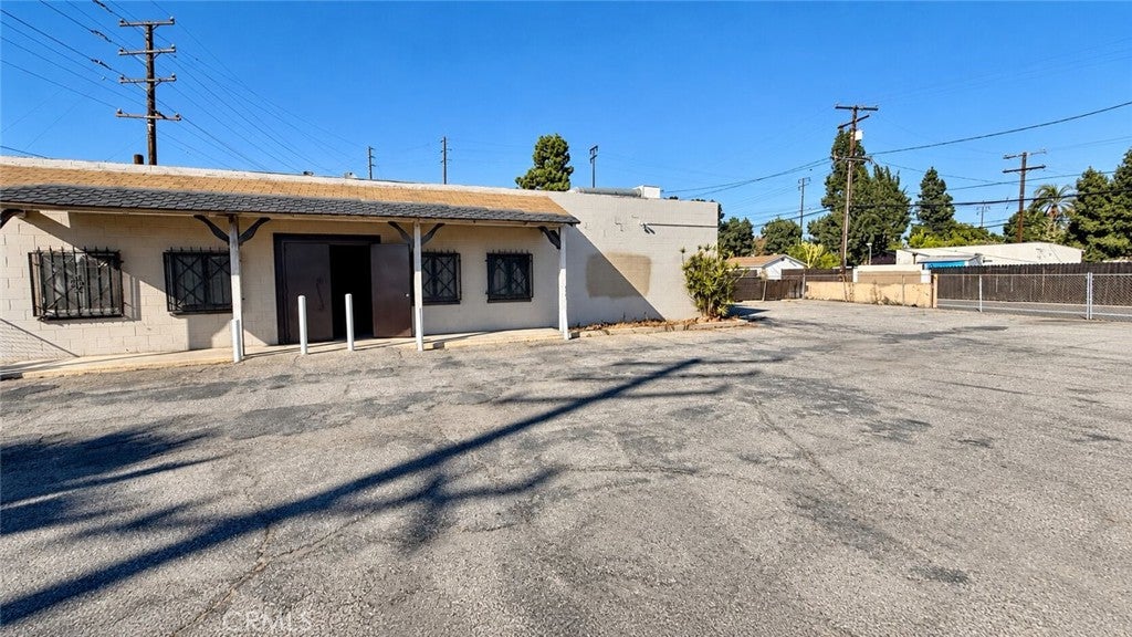 4612 Durfee