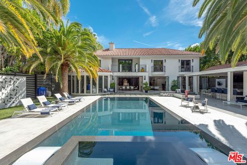 Photo of 4555 Densmore Avenue, Encino, CA 91436 (MLS # 26638267)