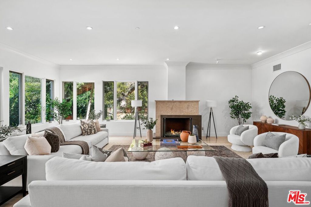 9580 Shirley Lane
