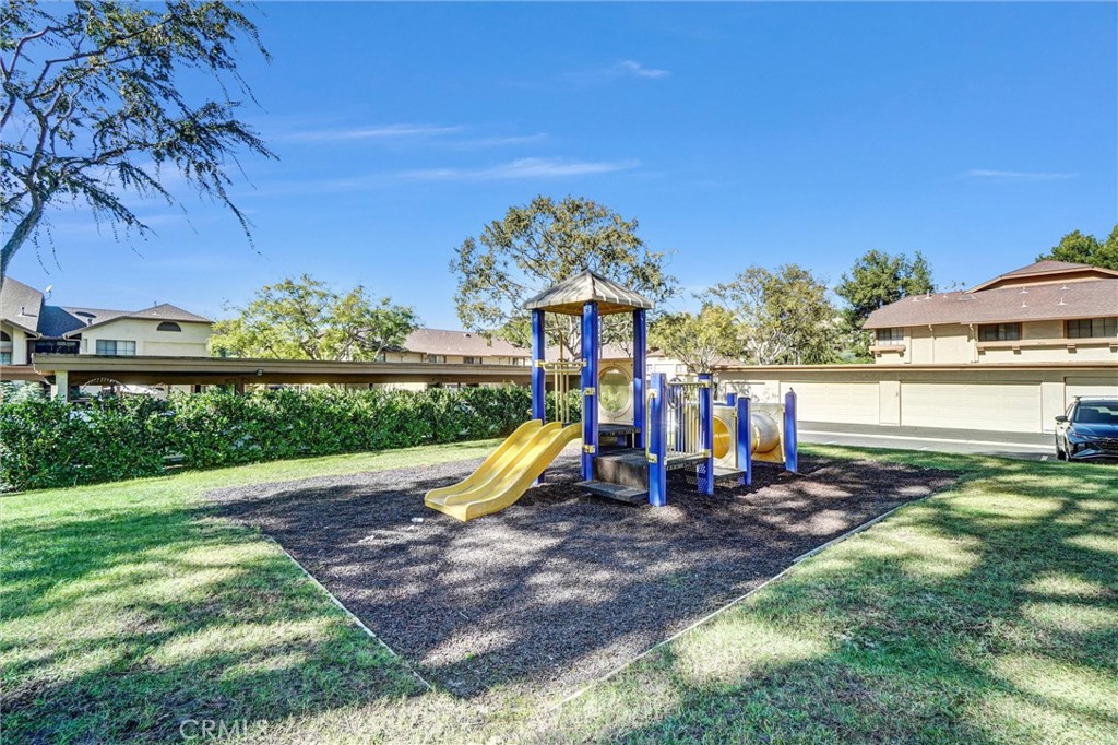 Maison de Fleur (MAIF) - Residential
