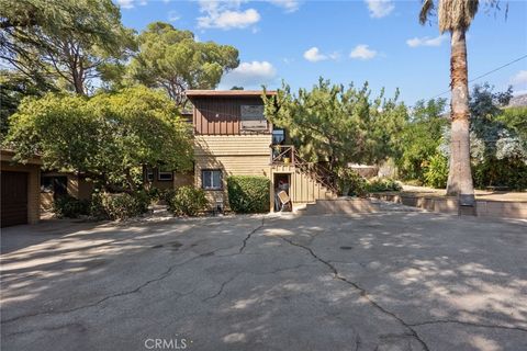 Photo of 10025 Covert Avenue, Tujunga, CA 91042 (MLS # GD25202019) Photo of 10025 Covert Avenue, Tujunga, CA 91042 (MLS # GD25202019)