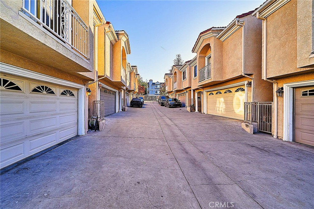 10357 Commerce Avenue 7