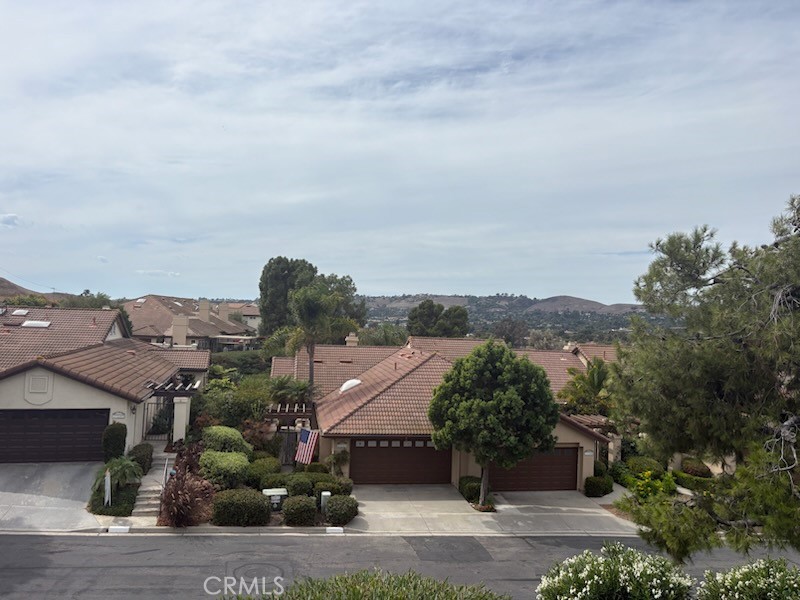 27369 Paseo La Serna