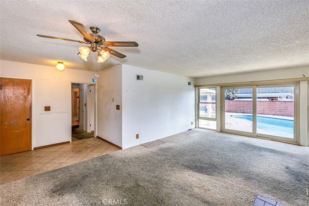 1762 S William Miller Drive