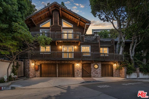 Photo of 8497 Harold Way, Los Angeles, CA 90069 (MLS # 26996101)