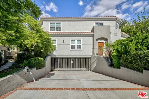 2743 Montrose Avenue Unit 110, La Crescenta, CA 91020 - MLS#: 26633999