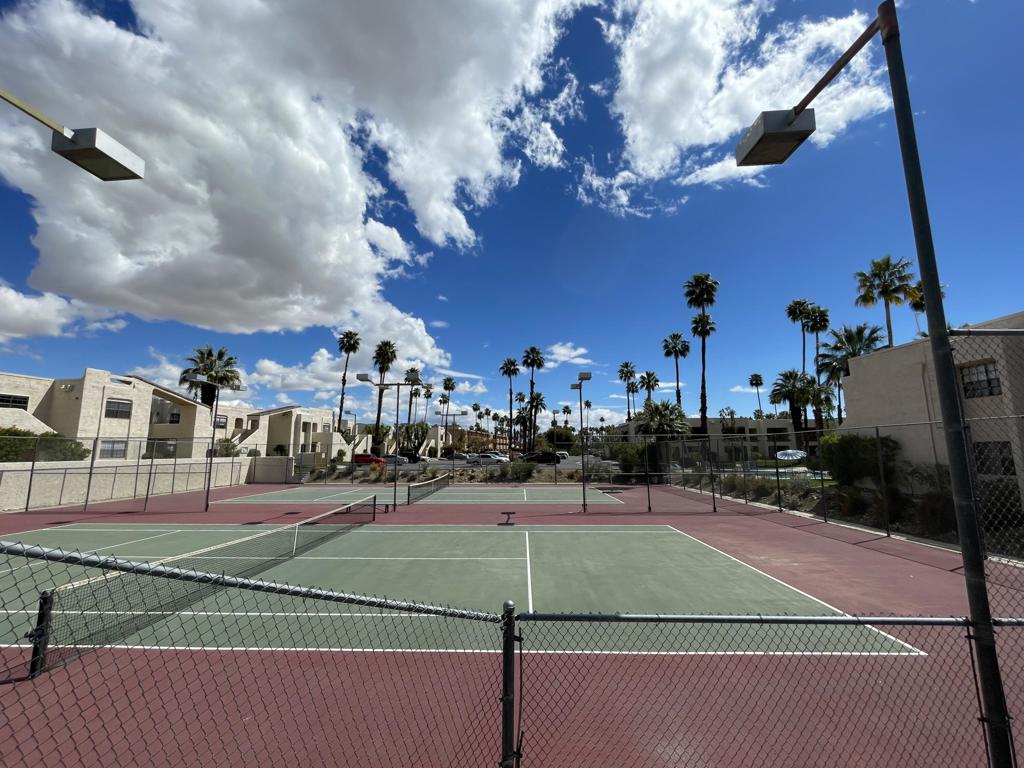 Palm Springs Golf & - Residential