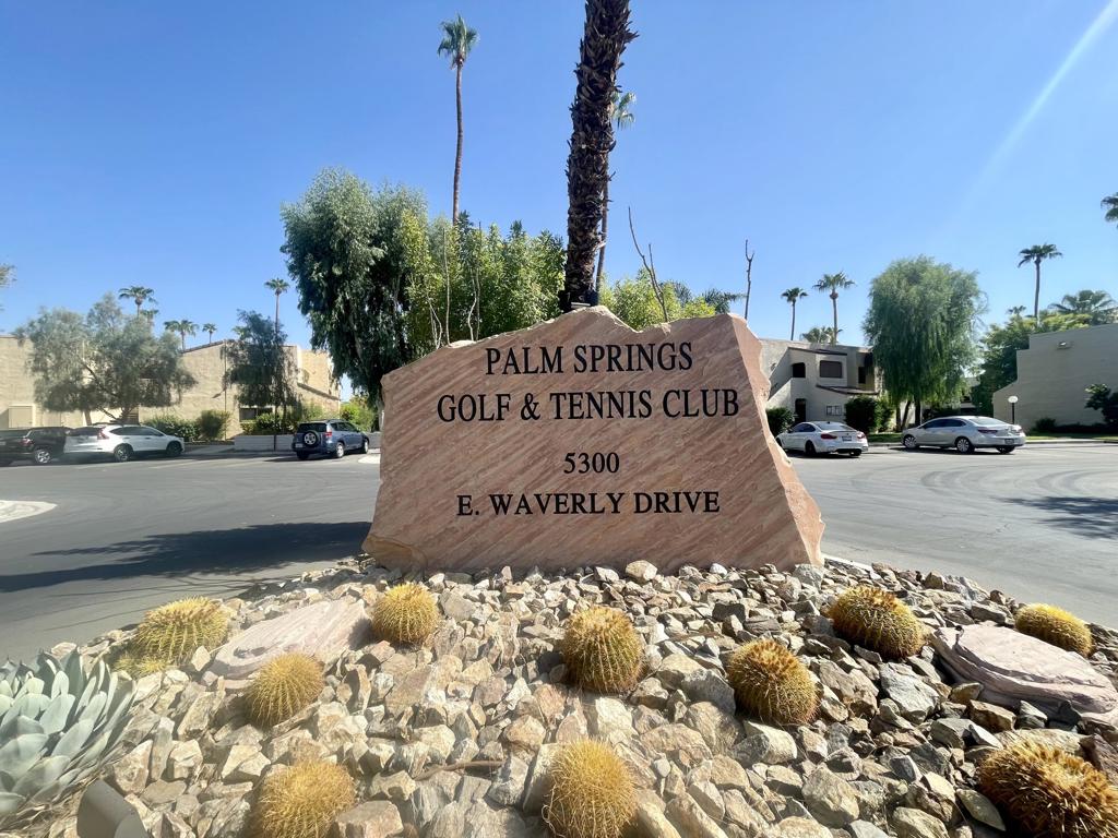 Palm Springs Golf & - Residential