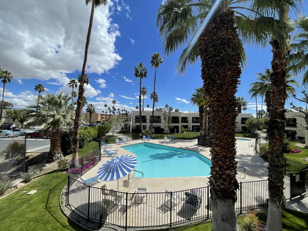 Palm Springs Golf & - Residential