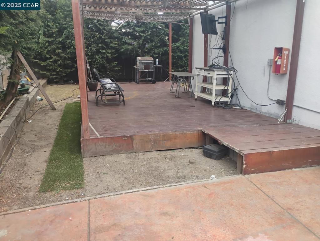 BERKELEY BORDER - Residential