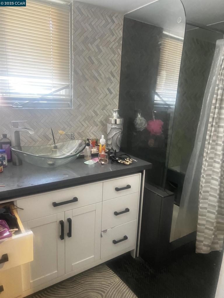 BERKELEY BORDER - Residential