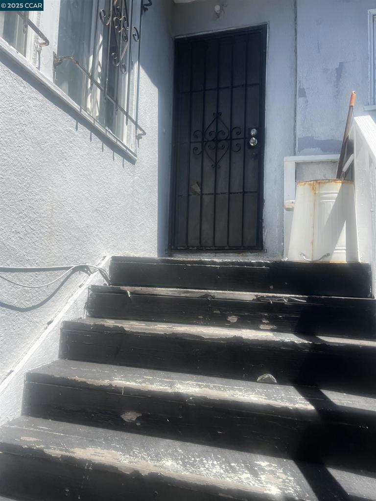 BERKELEY BORDER - Residential